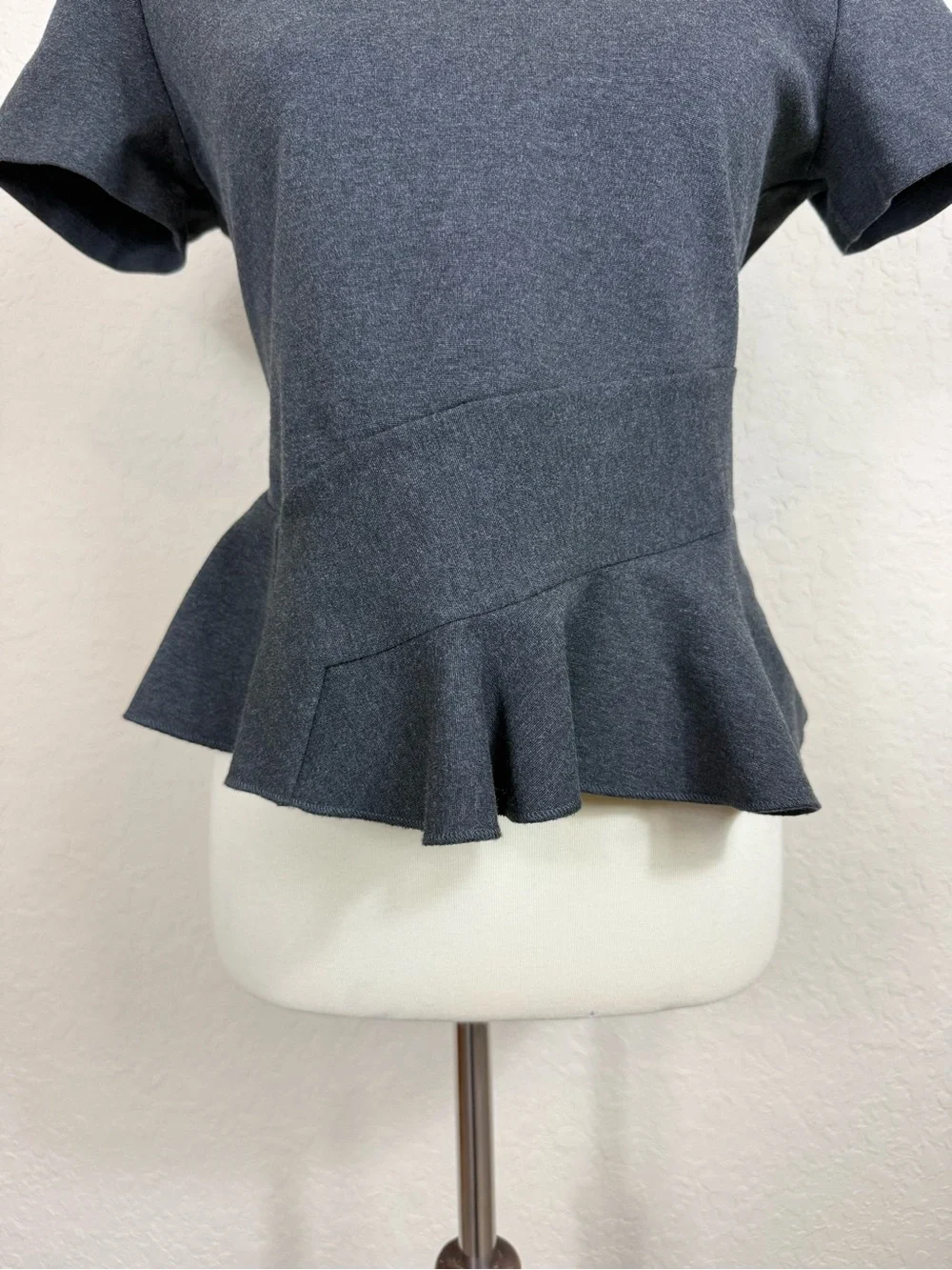 J. Crew Charcoal Grey Peplum Short Sleeve Ruffle Top Pleated Size M